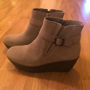 Sketchers booties air cooled memory foam size 8 women’s